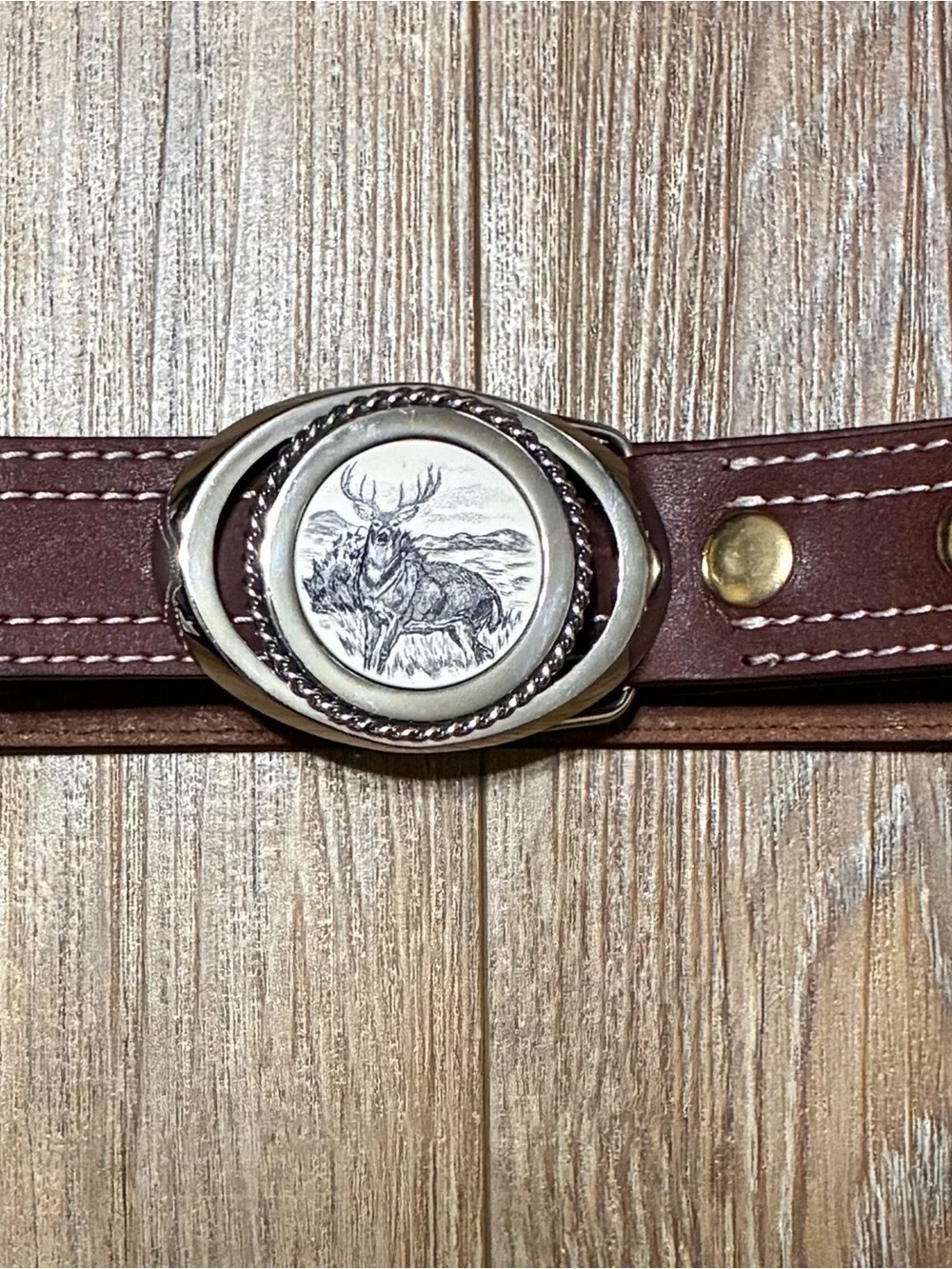 VTG Cabela's Brown Leather Men's Belt with Bull Elk Buckle Medallion size 40